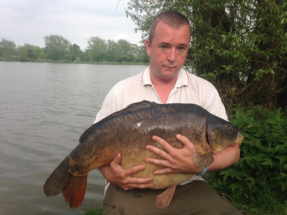 george Johnson 35lb barston lakes carp venue record May 2014.jpg